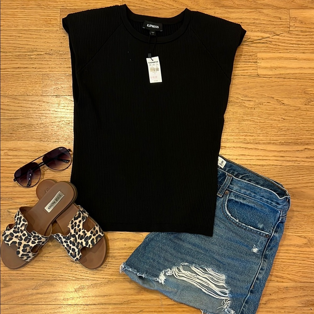 Express Black Boxy Muscle Tee Ribbed